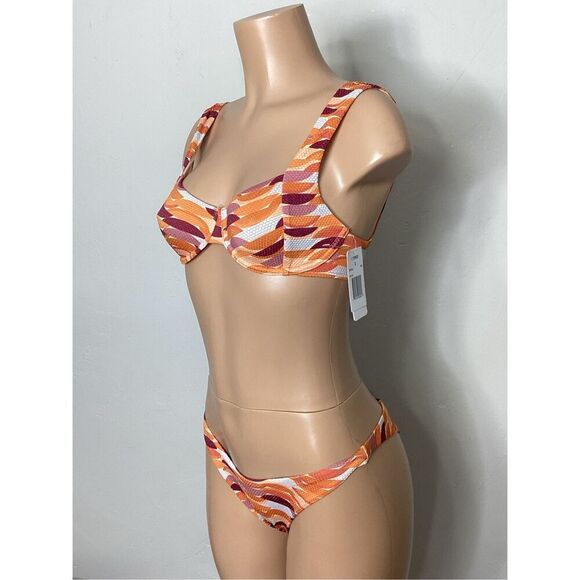 New. L*SPACE Tori top and bitsy bottom. Retails $ 198. Small - Picture 13 of 16